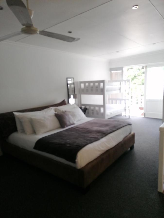Knysna N2 Lodge Екстер'єр фото