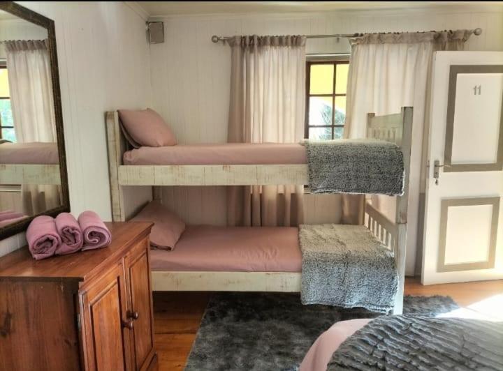 Knysna N2 Lodge Екстер'єр фото
