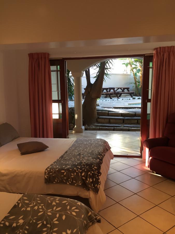 Knysna N2 Lodge Екстер'єр фото