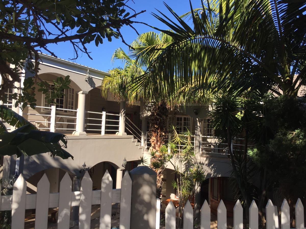 Knysna N2 Lodge Екстер'єр фото