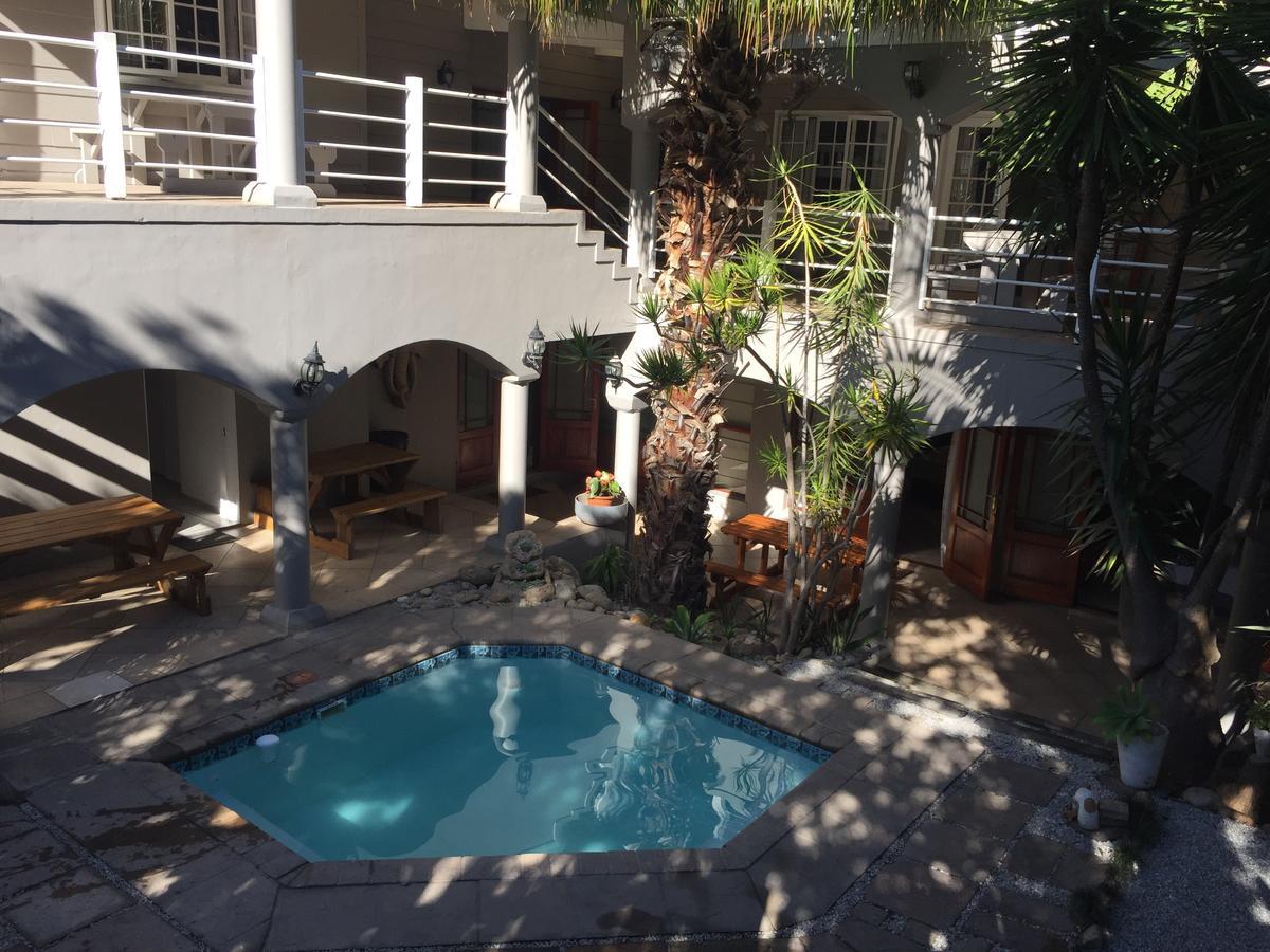 Knysna N2 Lodge Екстер'єр фото