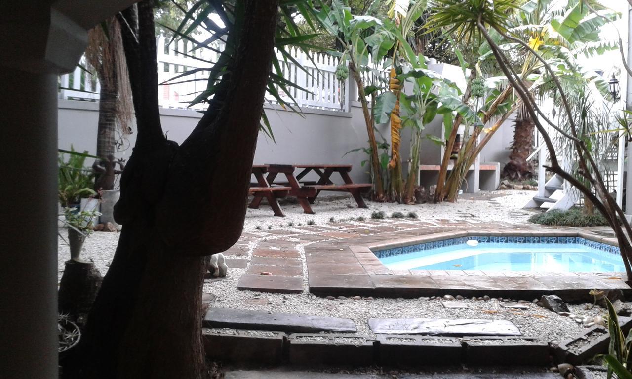 Knysna N2 Lodge Екстер'єр фото