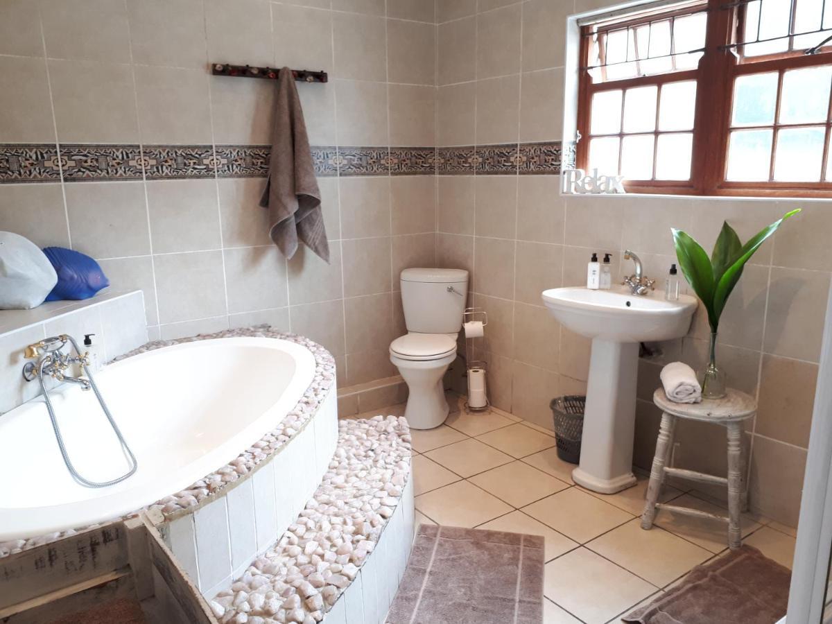 Knysna N2 Lodge Екстер'єр фото